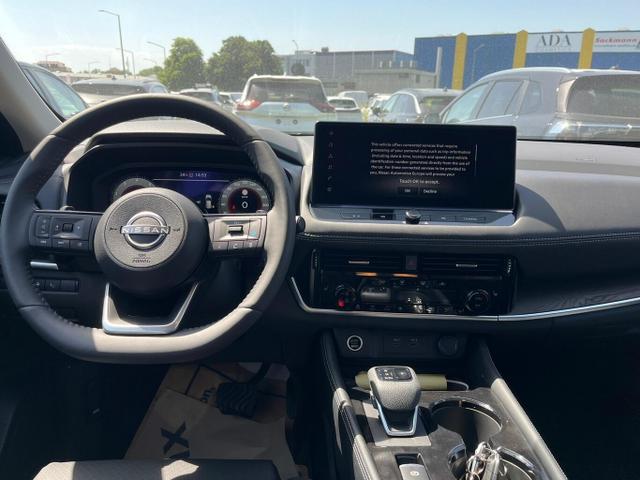Nissan X-Trail Tekna Pano 4xSHZ HUD PrivG LED 360&deg; Nav 
