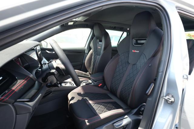 Skoda Octavia Combi RS Pano AHK 360&deg; DCC Matrix Nav 