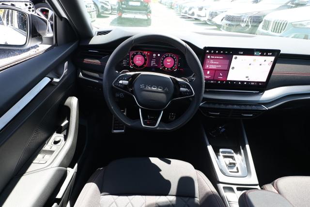 Skoda Octavia Combi RS Pano AHK 360&deg; DCC Matrix Nav 