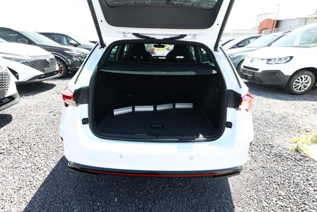Skoda Octavia Combi RS Pano AHK 360&deg; DCC Matrix Nav 