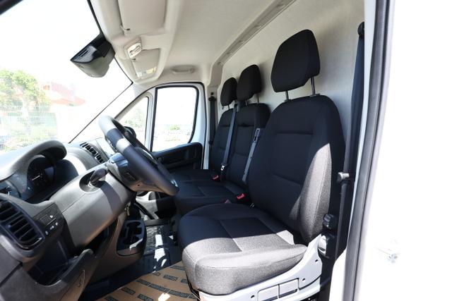 Opel Movano 35+ AT8 L4H3 AppleC NSW Kam 270&deg; 
