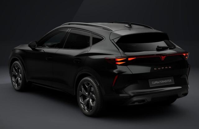 Cupra Formentor eTSI DSG Dinamica SHZ Kam Ambiente ACC 
