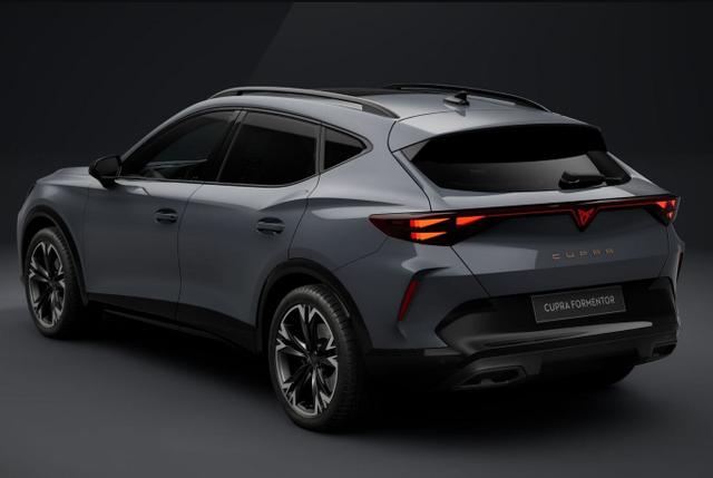 Cupra Formentor eTSI DSG Pano Matrix DCC Sennh. Dinami 