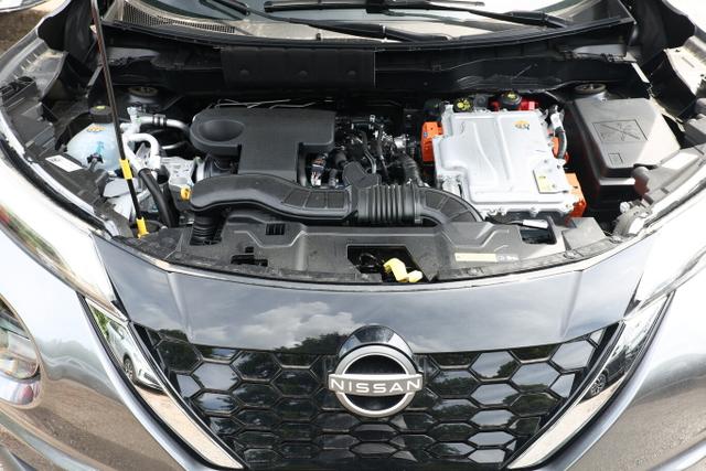 Nissan Juke Hybrid Acenta KomfortP SHZ LED Kam CarP BT 