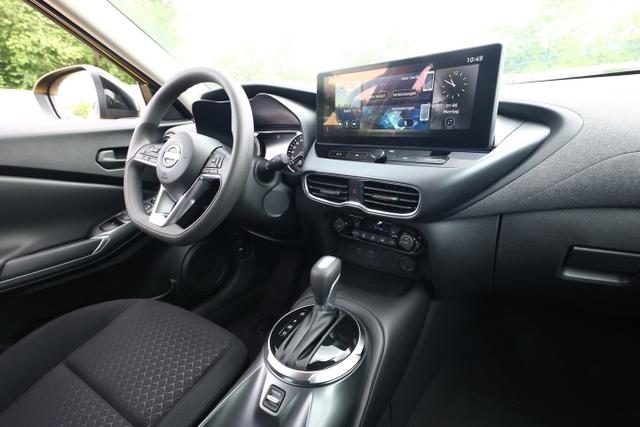 Nissan Juke Hybrid Acenta KomfortP SHZ LED Kam CarP BT 