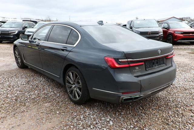 BMW 7er 750Ld B/W InnovP FondE Pano NightV StandH SoftC 