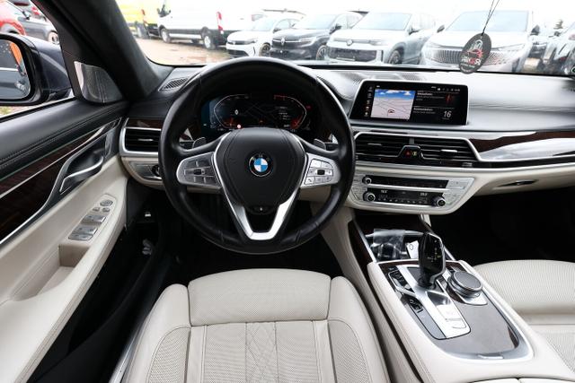 BMW 7er 750Ld B/W InnovP FondE Pano NightV StandH SoftC 