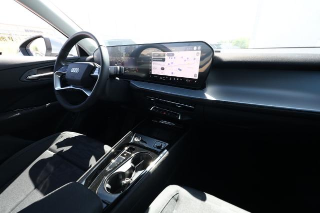 Audi Q3 Sportback Tech LED+ KlimaP Keyl ACC PrivG 18Z 
