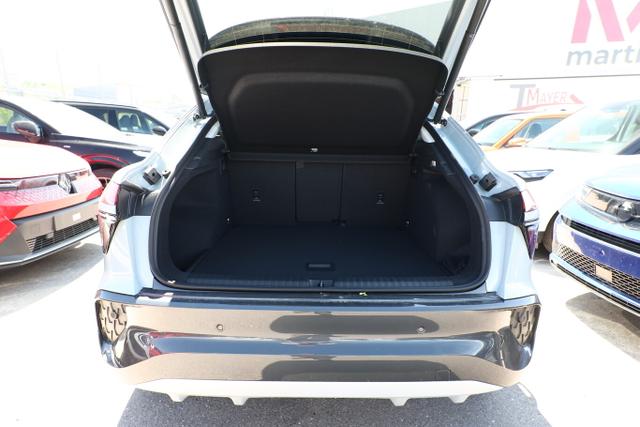 Audi Q3 Sportback Tech LED+ KlimaP Keyl ACC PrivG 18Z 