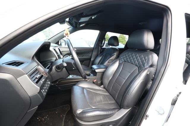 Ssangyong REXTON Sapphire G4 2.2 e-XDi 181 Aut. 4x4 Kam360 