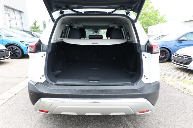 X-Trail Tekna Pano 4xSHZ HUD PrivG LED 360&deg; Nav 