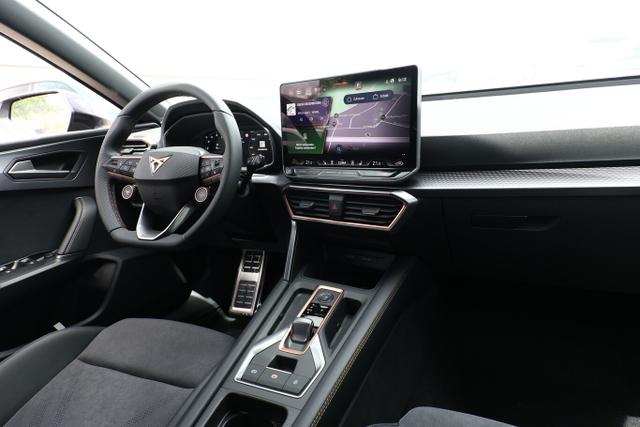 Cupra Leon DSG IntelliD Nav Matrix Dinamica Kam Ambien 