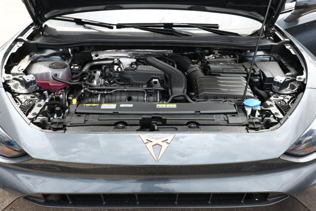 Cupra Leon DSG IntelliD Nav Matrix Dinamica Kam Ambien 