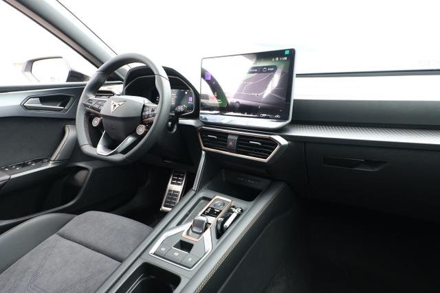 Cupra Leon DSG IntelliD Nav Matrix Dinamica Kam Ambien 