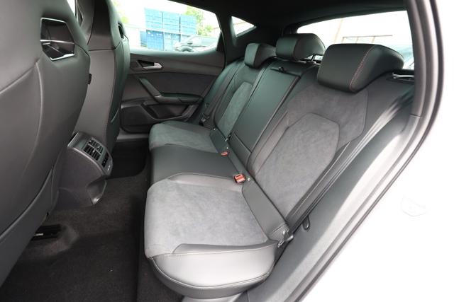Cupra Leon DSG IntelliD Nav Matrix Dinamica Kam Ambien 