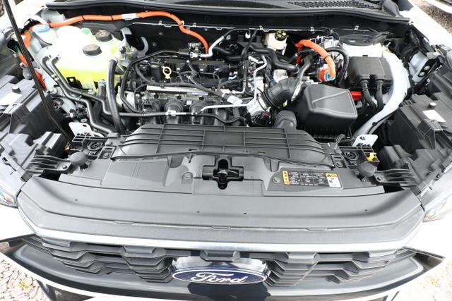 Kuga ST-Line FHEV AWD WinterP LED Kam PrivG 18Z 