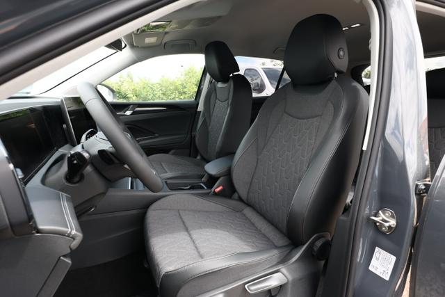 Volkswagen Tiguan DSG LED+ Nav IQ.DRIVE 5JGar. SHZ Keyl 17Z 
