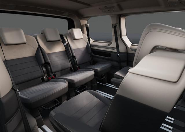 Volkswagen T7 Multivan Style DSG StHz AHK eHK VisAVis Keyl ACC 
