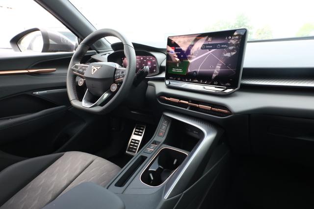 Cupra Terramar VZ Akebono Pano Matrix 360&deg; HuD Nav 20" 
