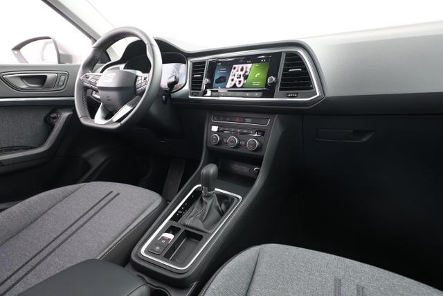 Seat Ateca DSG AHK ParkA SHZ Kam ACC VollLED PDC 17" 