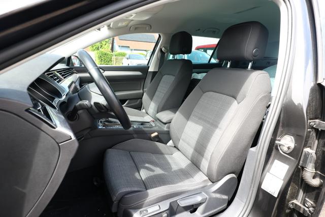 Volkswagen Passat Variant Business 1.5 TSI 150 DSG LED ACC 