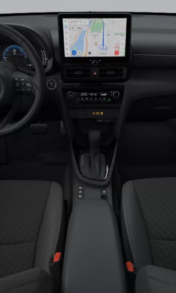 Toyota Yaris Cross LED Nav Smartkey 17" Privacy ACC 