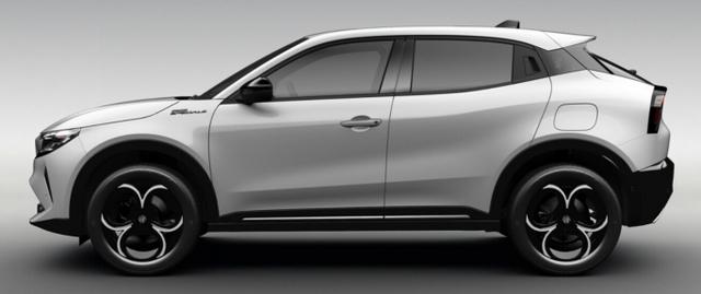 Junior SPORT SPECIALE Ibrida Q4 TechP 18"LM Navi 