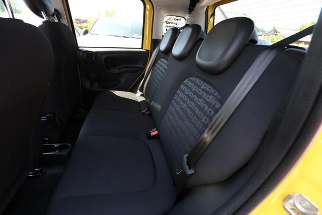 Fiat Panda Cross 5S PDC CarP/AndroidA PrivG 15Z NSW 