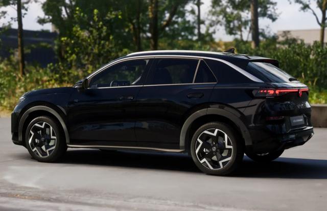 Volkswagen T-Roc R-Line Pano EasyO 3JGar SHZ Kam ParkAss+ 