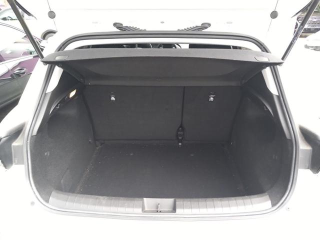 Fiat Tipo 5-T&uuml;rer EASY 1.4 T-Jet 120 Nav PDC SHZ Klima LM16Z 