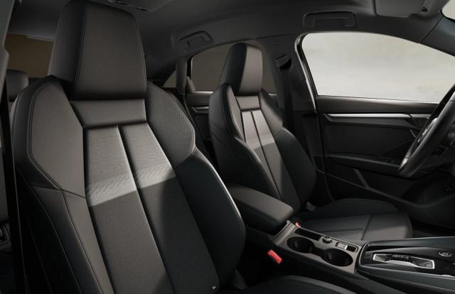 Audi A3 Limousine S line Lim tronic Nav KlimaP LED+ PrivG Kam 