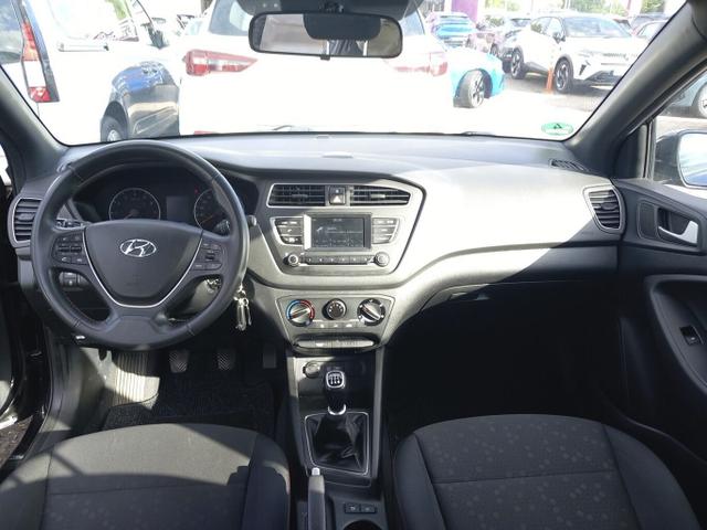 Hyundai i20 Trend 1.2 84 PDC Temp LaneAs Klima 