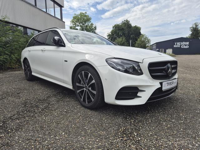 Mercedes-Benz E-Klasse - AMG Line E 300 de T Multibeam Distronic Widescr.