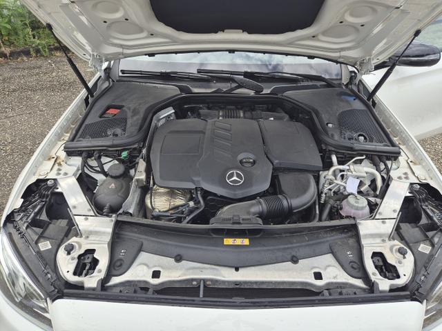 Mercedes-Benz E-Klasse AMG Line E 300 de T Multibeam Distronic Widescr. 