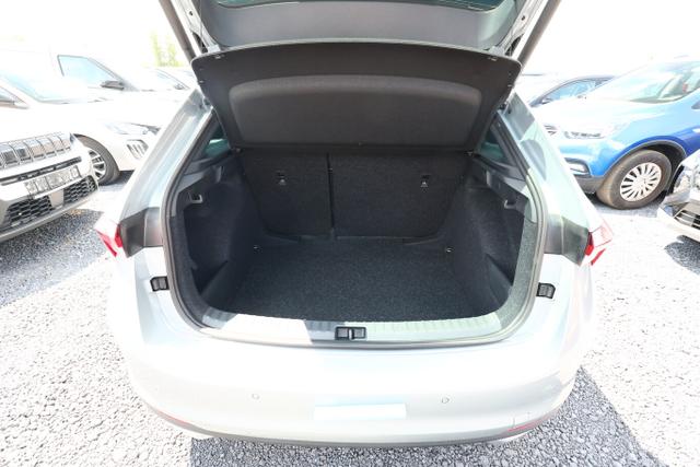 Skoda Scala Selection DSG Dynamic Pano ACC SideA Kam Kessy SHZ 