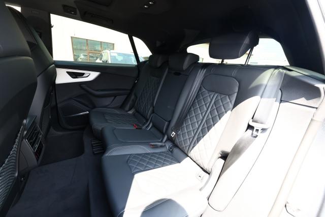 Audi Q8 S line 2xS AssistenzP+ 22Z Laser Pano HUD Klim4 