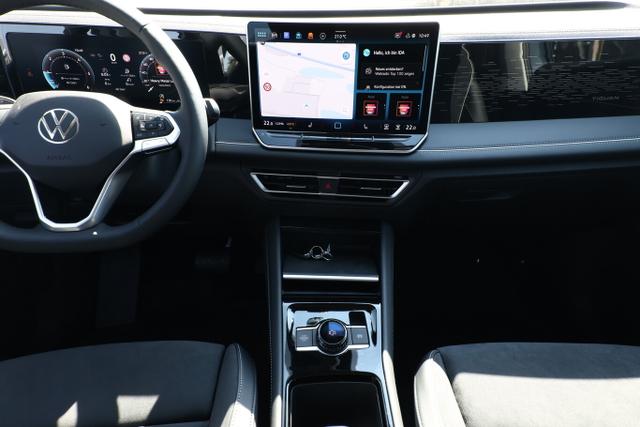 Volkswagen Tiguan Eleg. 4M Nav DCC+ LED+ SHZ eHk KeyL ParkA 