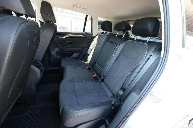 Volkswagen Tiguan Eleg. 4M Nav DCC+ LED+ SHZ eHk KeyL ParkA 