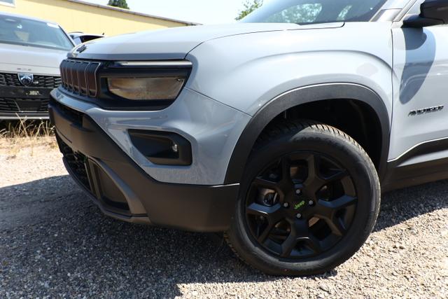 JEEP Avenger Upland MHEV 4xe SHZ ACC Kam 17Z Klimaaut 