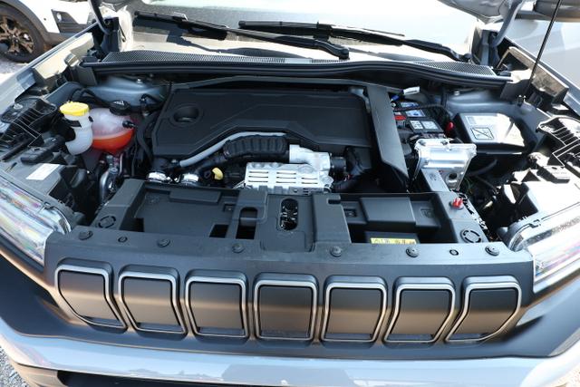 JEEP Avenger Upland MHEV 4xe SHZ ACC Kam 17Z Klimaaut 