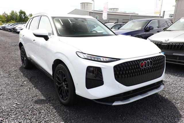 Audi Q3 - Intense Tech LED+ KlimaP MMI+ Keyl PrivG 18Z eHK PDC+
