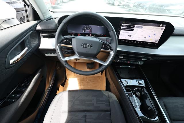Audi Q3 Intense Tech LED+ KlimaP MMI+ Keyl PrivG 18Z eHK PDC+ 