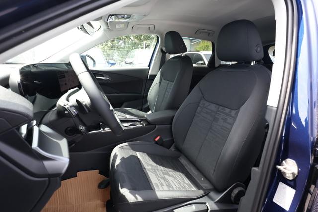 Audi Q3 Intense Tech LED+ KlimaP MMI+ Keyl PrivG 18Z eHK PDC+ 