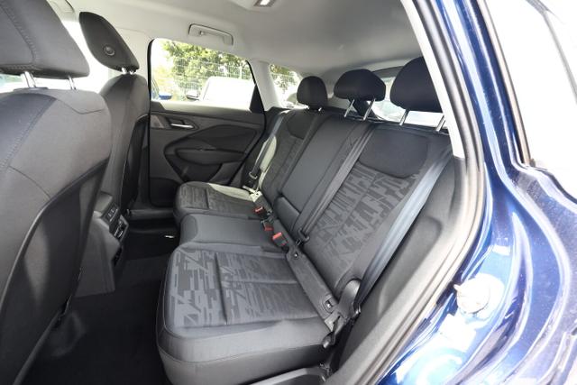 Audi Q3 Intense Tech LED+ KlimaP MMI+ Keyl PrivG 18Z eHK PDC+ 