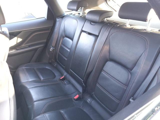 Jaguar F-Pace Prestige 20d Leder LED Nav SHZ PDC LM19Z 