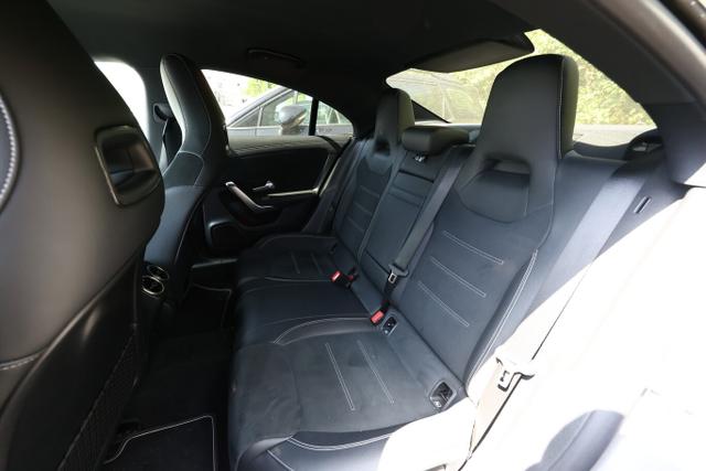 Mercedes-Benz Edition 2020 CLA 200 DCT ParkP SHZ StandH LED 