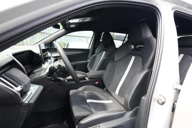 Skoda Kodiaq Sportline 4x4 Sportl AHK 7-S Matrix Nav Kessy ACC 