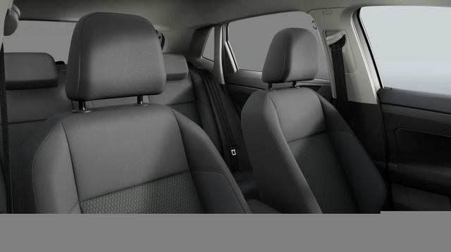 Polo 115 DSG Pano LM 15" R2D AC(2Zone) Keyl SHZ 