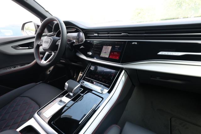Audi Q8 S line 2xS AssistenzP+ 22Z Laser Pano AHK Klim4 