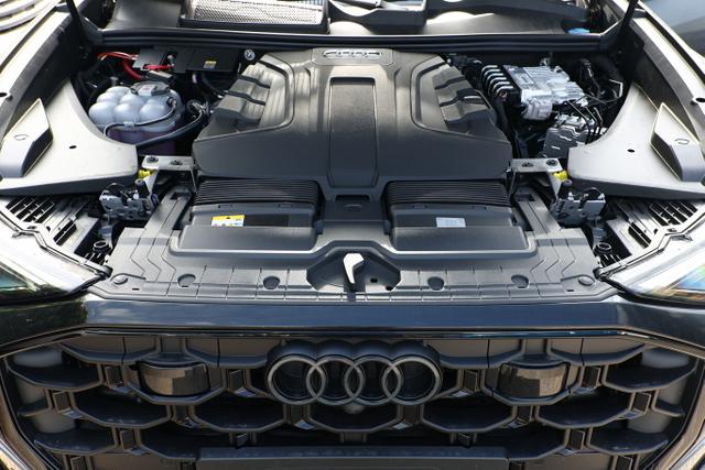 Audi Q8 S line 2xS AssistenzP+ 22Z Laser Pano AHK Klim4 